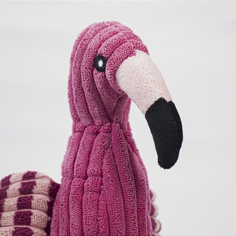 Topelúcia Flamingo – Estilo, Fofura e Diversão em um só brinquedo